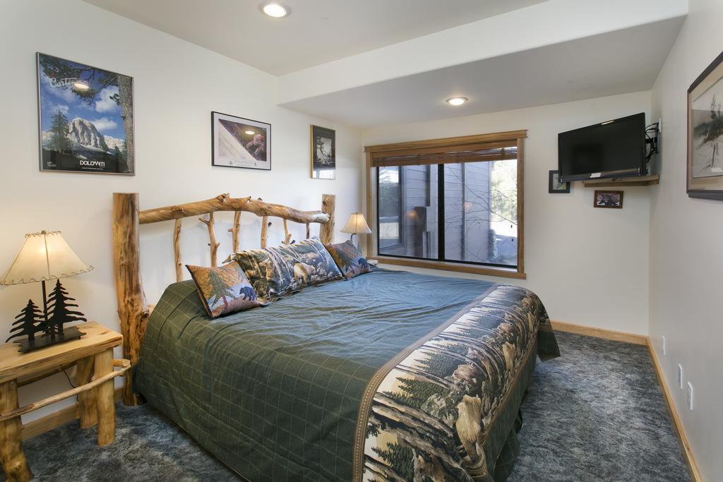 Mammoth Village By 101 Great Escapes Apartment *